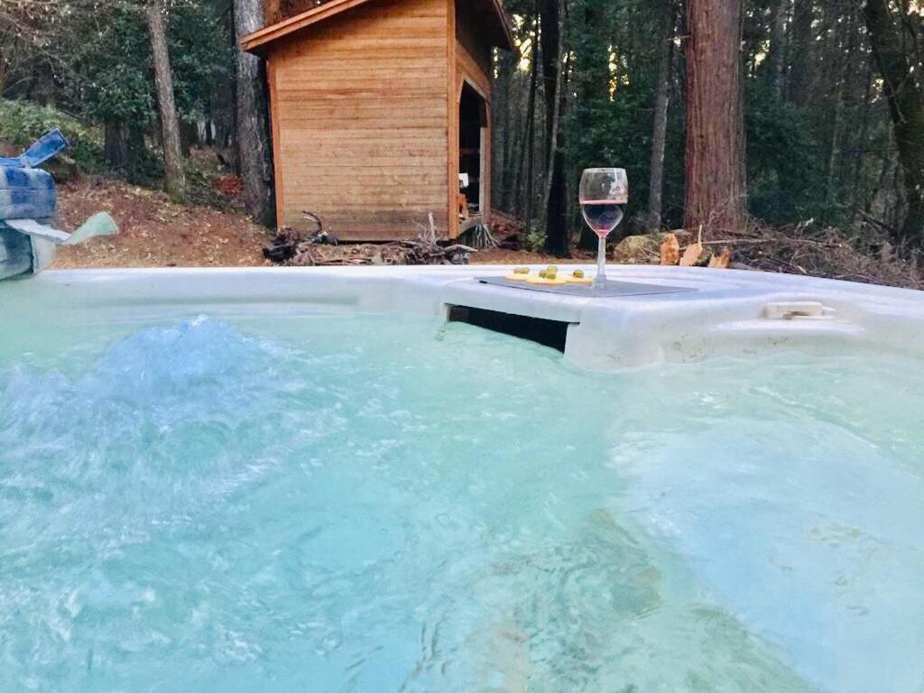 A Lovely Cabin House At Way Woods Retreat With Outdoor Hot Tub! - By Sacred Hub Mgmt Foresthill Exterior foto